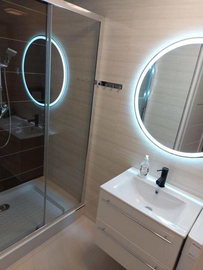 Nowy Apartament Jednopokojowy Z Lazienka Swinoujscie Bagian luar foto
