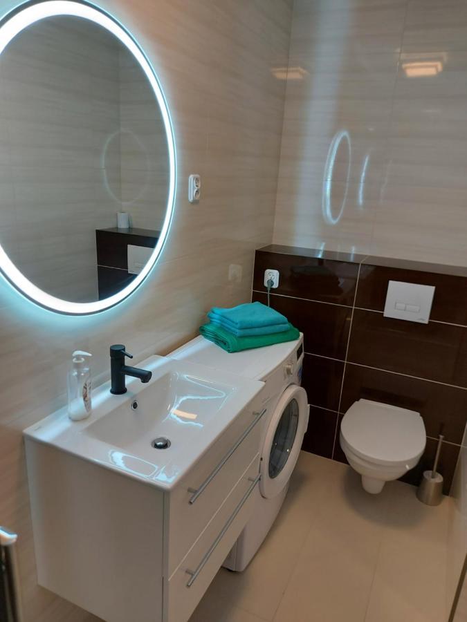 Nowy Apartament Jednopokojowy Z Lazienka Swinoujscie Bagian luar foto